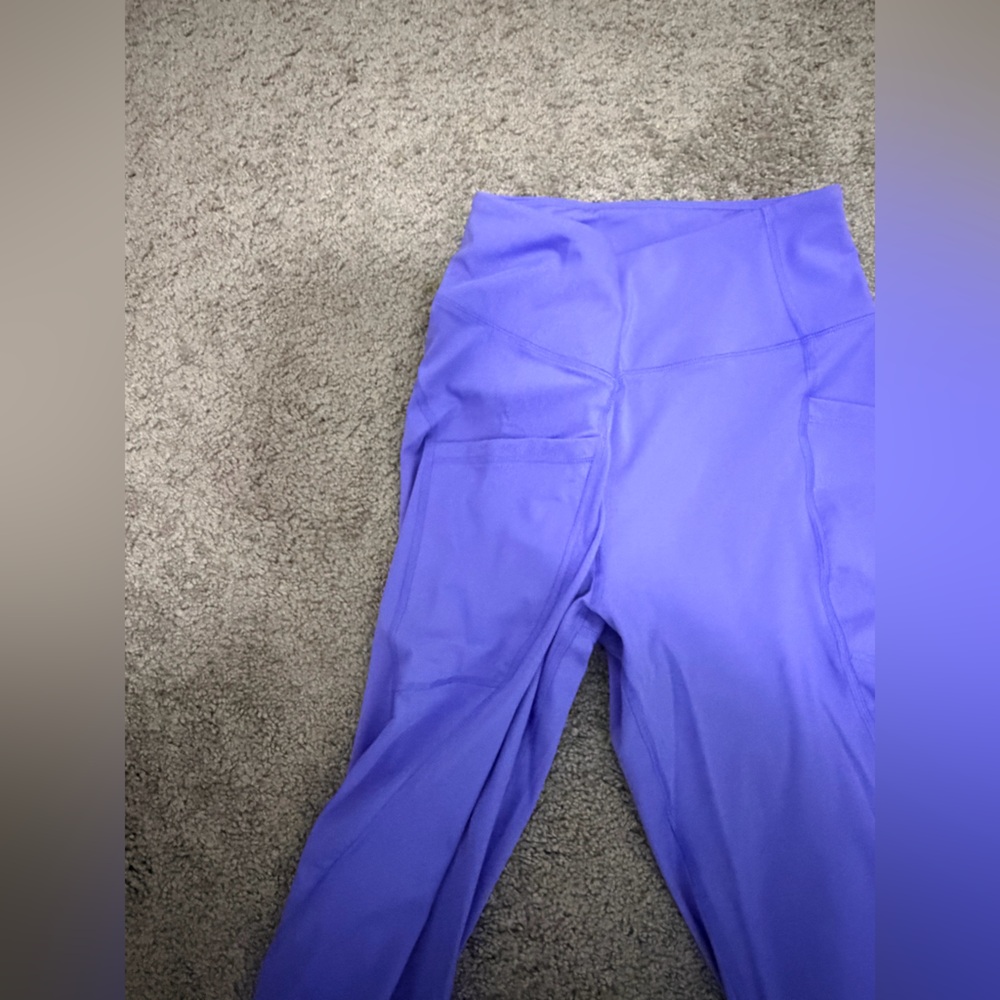 Women’s High-Waisted Leggings with Pockets - Picture 6 of 11